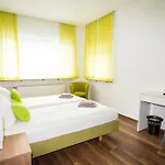 Outlet - Metzingen - Bad Urach - Free Parking