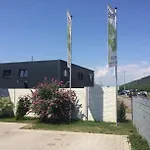 Outlet - Metzingen - Bad Urach - Free Parking 3* Dettingen an der Erms