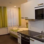 Outlet - Metzingen - Bad Urach - Free Parking 3*