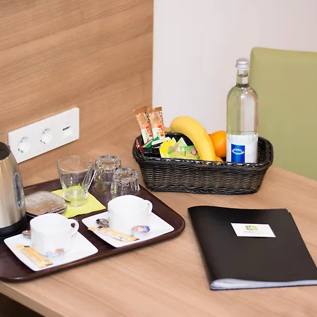 Outlet - Metzingen - Bad Urach - Free Parking Nocleg ze śniadaniem 3*