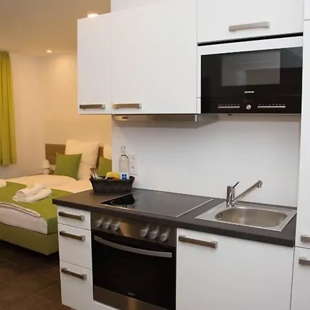 Outlet - Metzingen - Bad Urach - Free Parking 3*