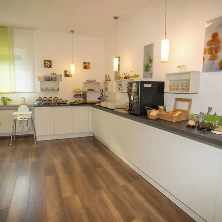 Outlet - Metzingen - Bad Urach - Free Parking